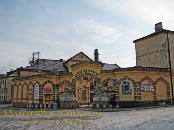 Львів. Фабрика горілок і лікерів Бачевського