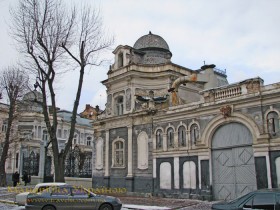 Львів. Палац Семенських - Левицьких Львів. Палац Семенських - Левицьких