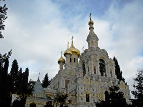 Ялта. Собор Олександра Невського Ялта. Собор Олександра Невського