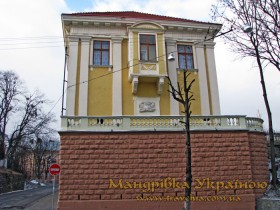 Львів. Арсенал Сенявських Львів. Арсенал Сенявських